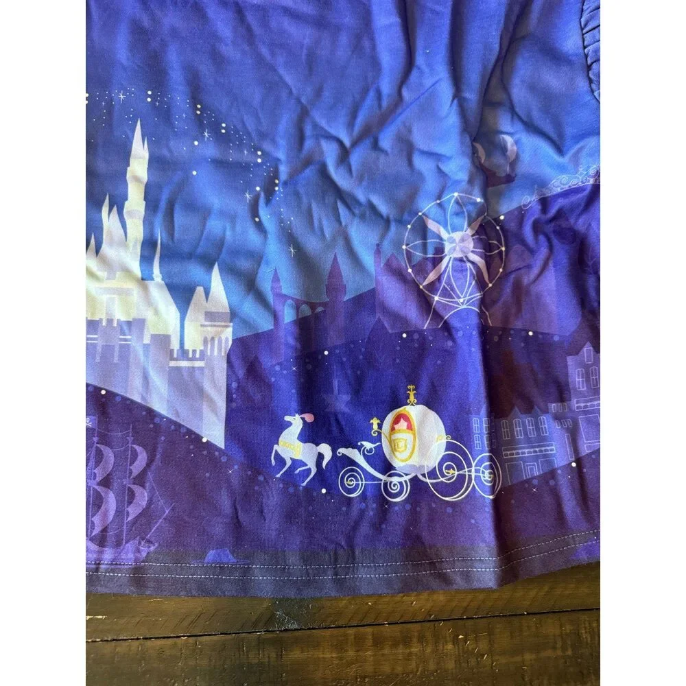 Disney Cinderella Long-Sleeved Sweatshirt Women's Medium - Picture 2 of 9